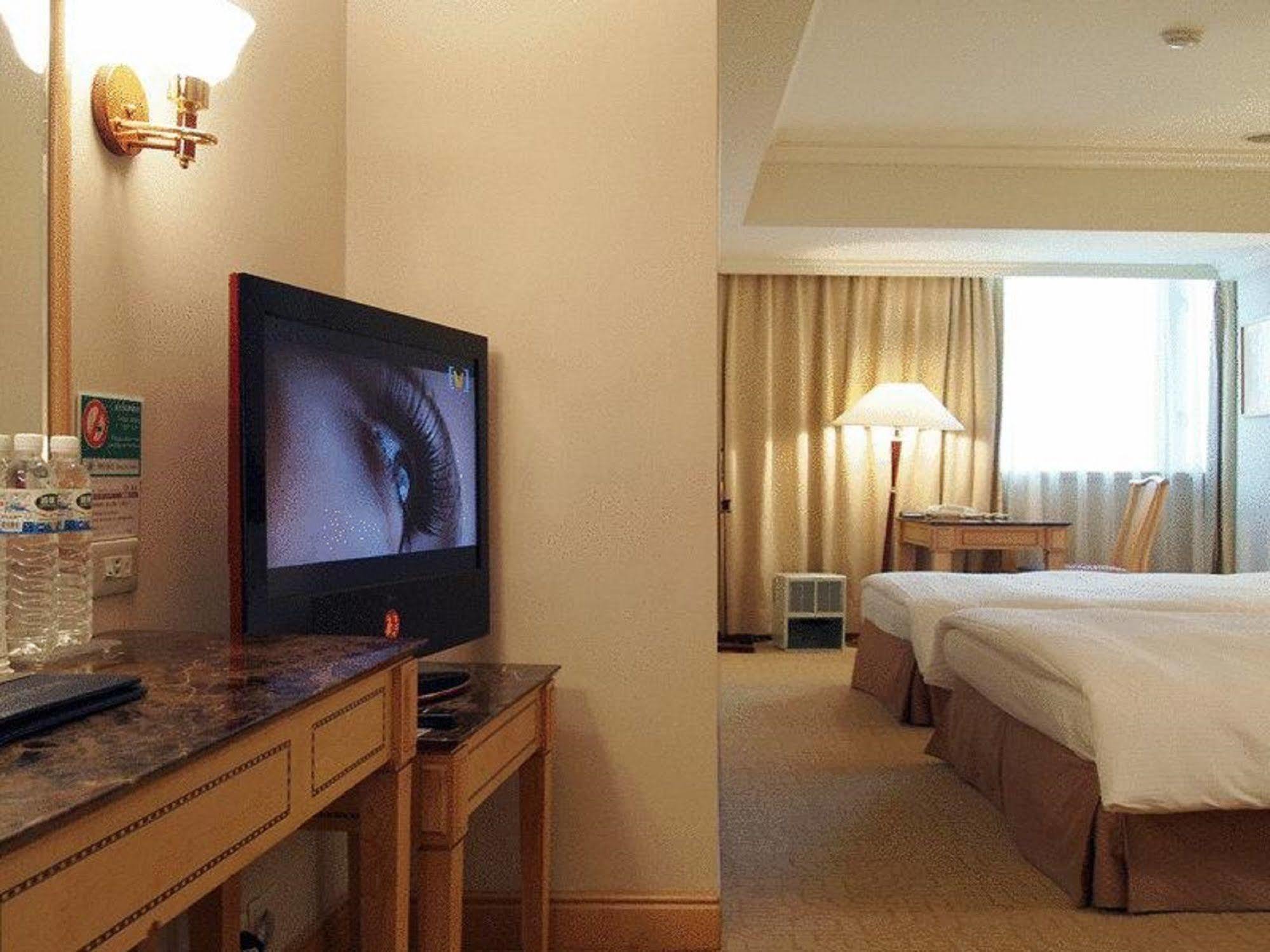 Quali sono i migliori hotel vicino a Tempio di Confucio di Taipei? Esterno foto