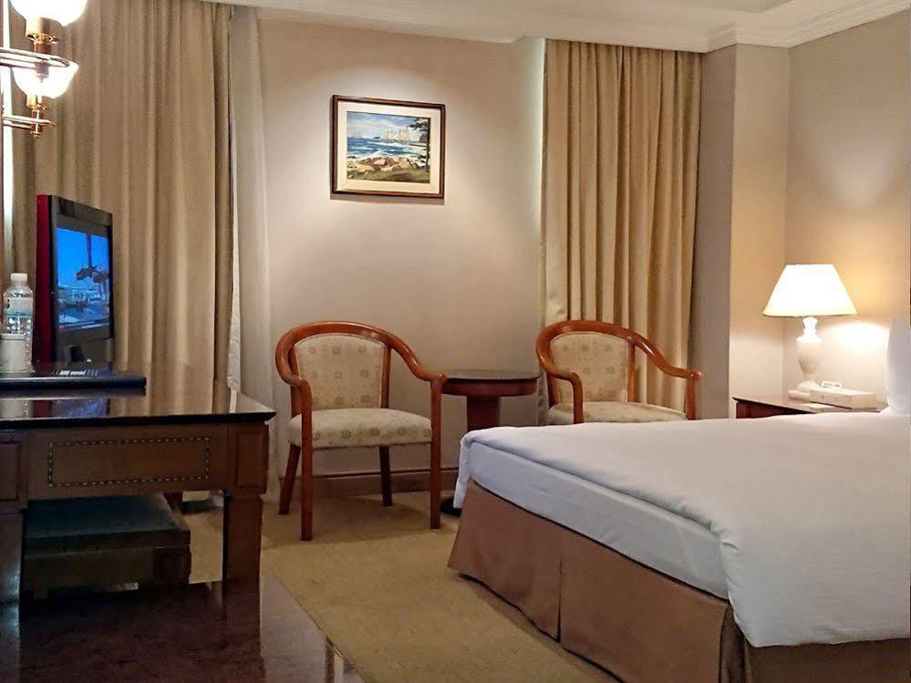 Quali sono i migliori hotel vicino a Tempio di Confucio di Taipei? Esterno foto