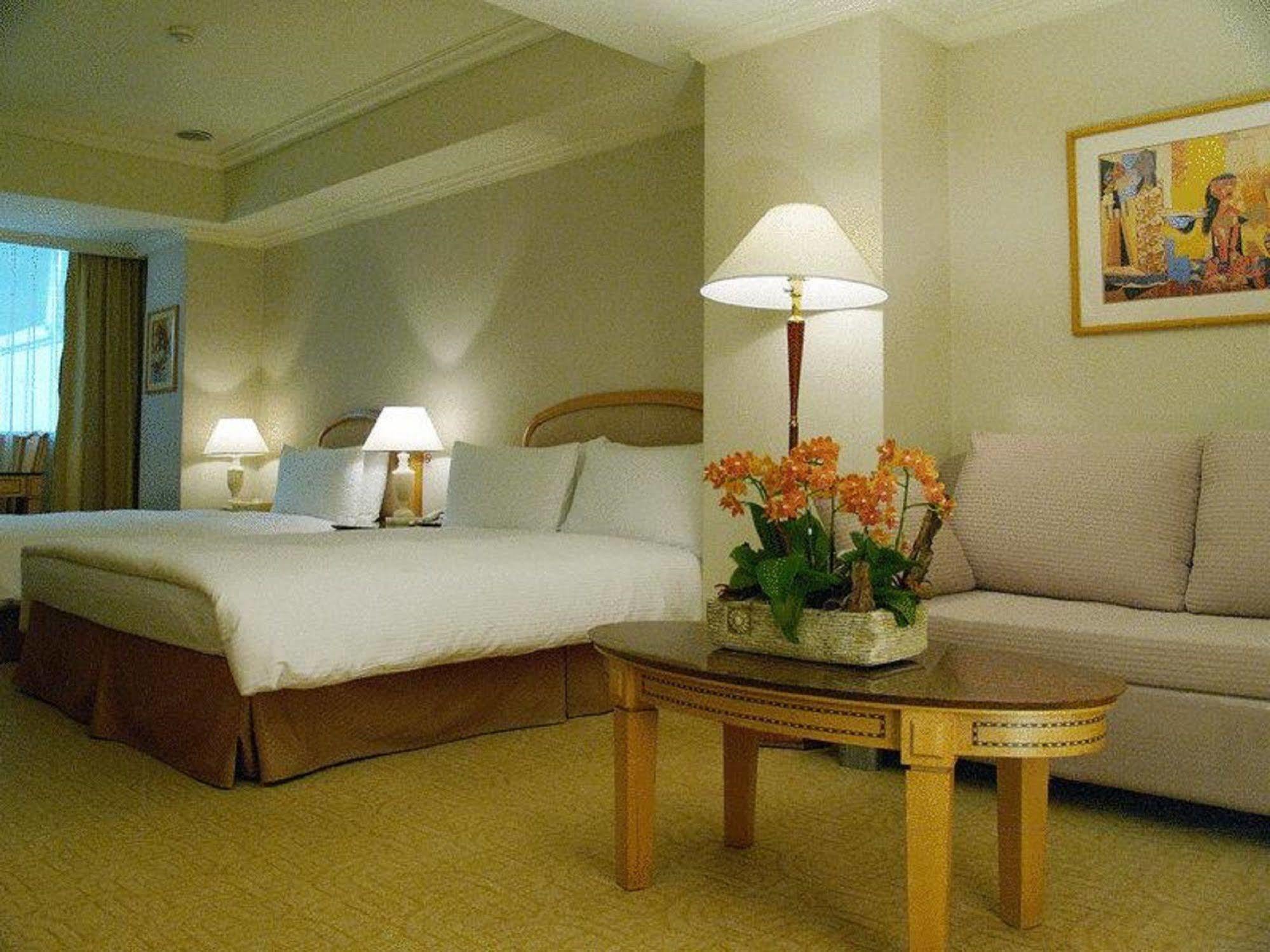 Quali sono i migliori hotel vicino a Tempio di Confucio di Taipei? Esterno foto