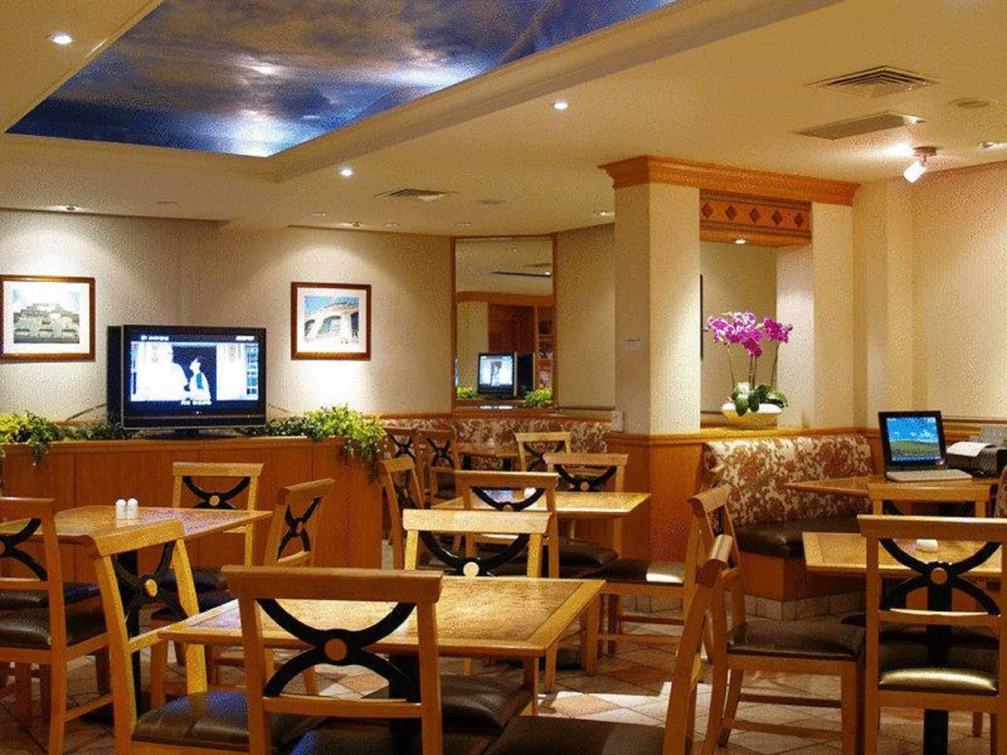 Quali sono i migliori hotel vicino a Tempio di Confucio di Taipei? Esterno foto